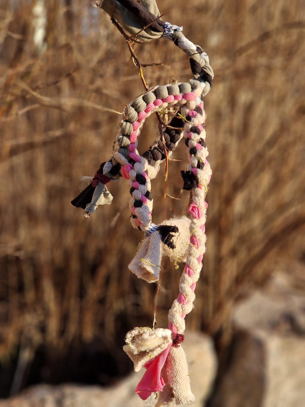 Handgjorda hundleksaker