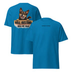 rolig t-shirt med texten "Håll avstånd, gillar inte folk" och illustration av rescuehund färg blå